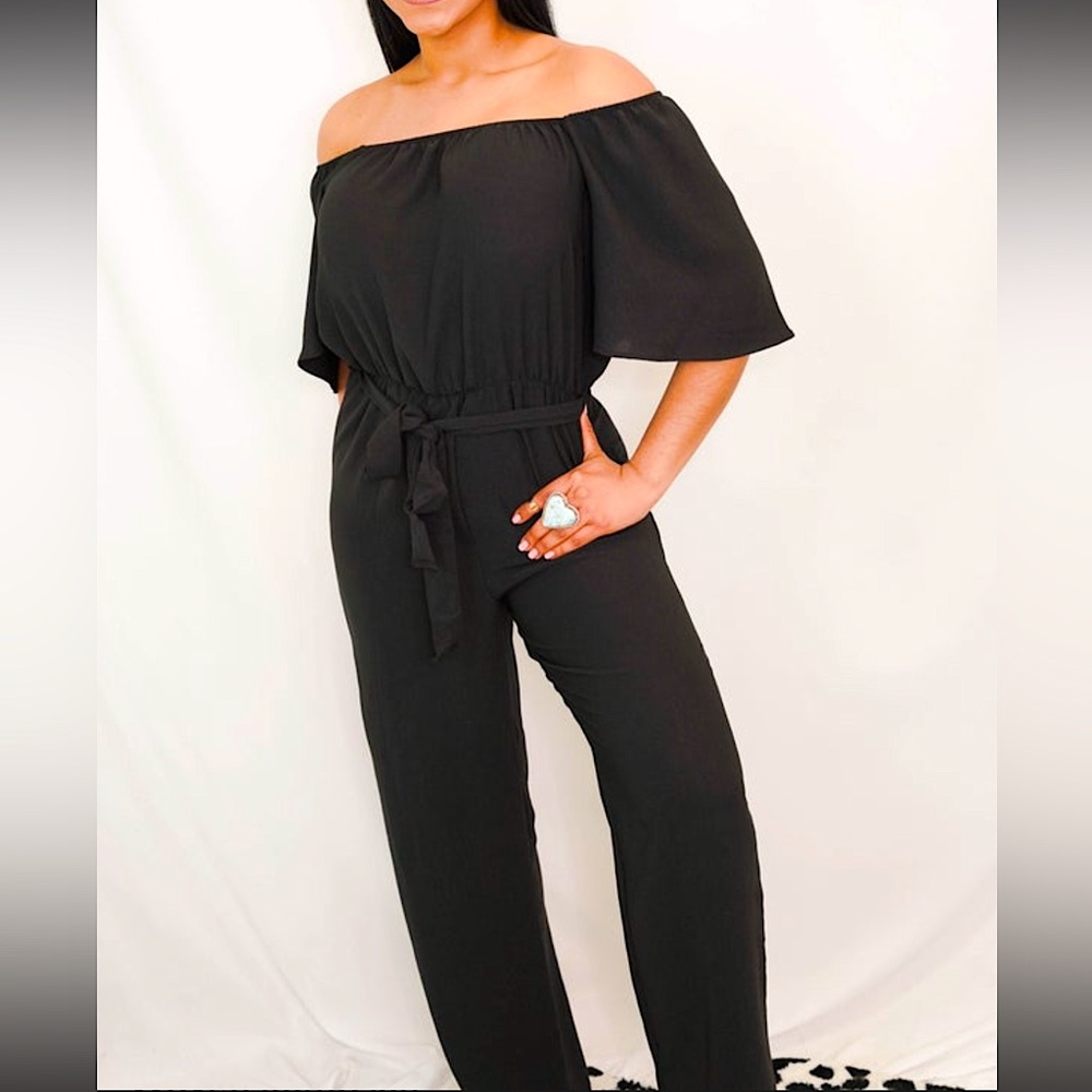 🍒BOGO50%🍒🆕🖤VANILLA BAY: Shirring Detail Self Tie Woven Jumpsuit SMALL
